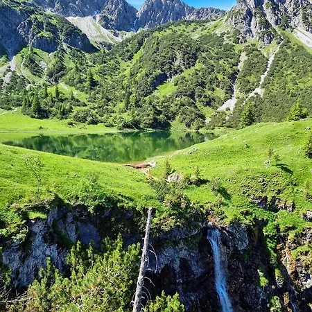 Naturerholung Mit Bergblick 아파트 *